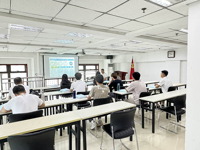 2024年新員工培訓(xùn)-執(zhí)行副總安彪授課